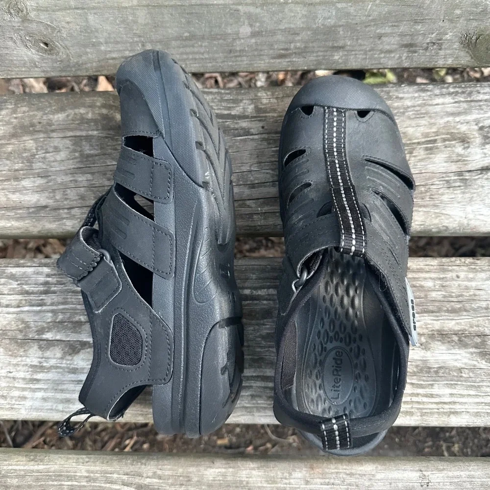 Crocs Yukon Fisherman Sandals Men's Size 8 Black LiteRide Water Shoes Gorpcore